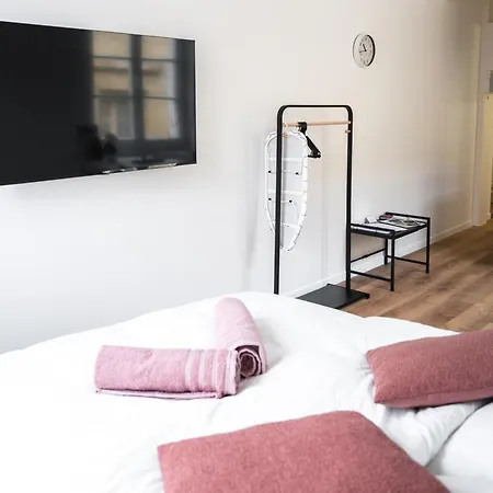 Cyrano - Le Repere Du Vicomte, Dans Le Centre Historique - Parking Gratuit Proche Apartment Bergerac